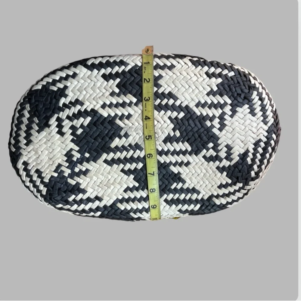 ‼️💥 PRICE DROP ☄️Chic Black and White Woven Tote Bag